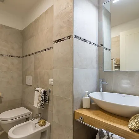 San Stae Charming Gran Canal Apartment Venice